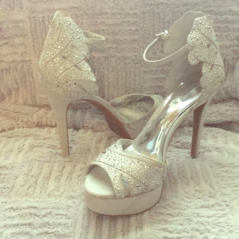Gianni Bini Platinum Collection